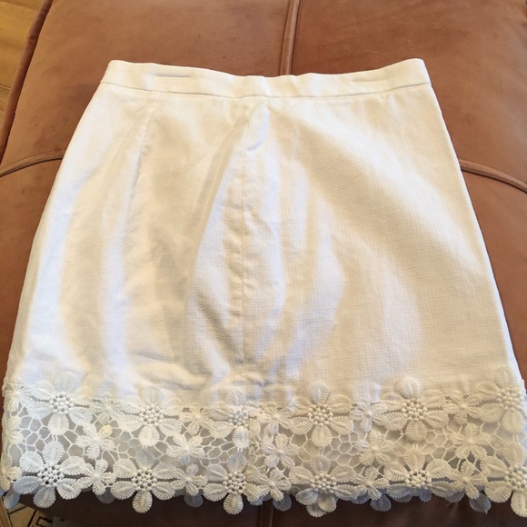 white skirt - Picture 2 of 3